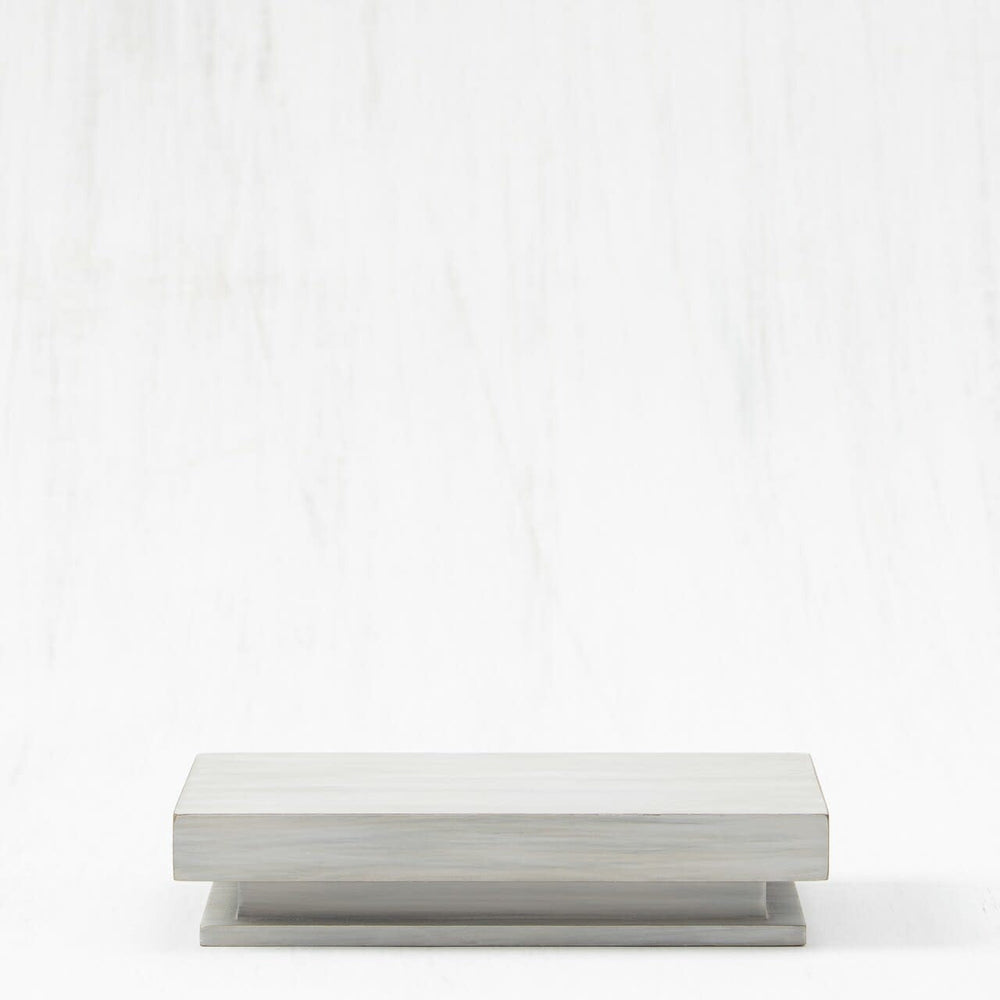 Set of 2 rectangle shelves for displaying figurines and keepsakes